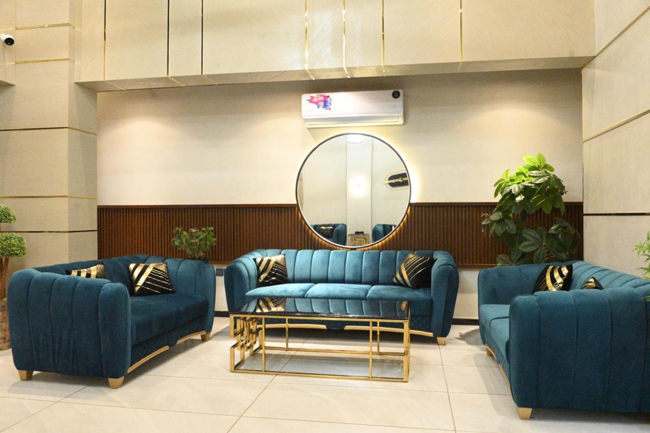 Hotel Pearl Inn Karachi Bagian luar foto