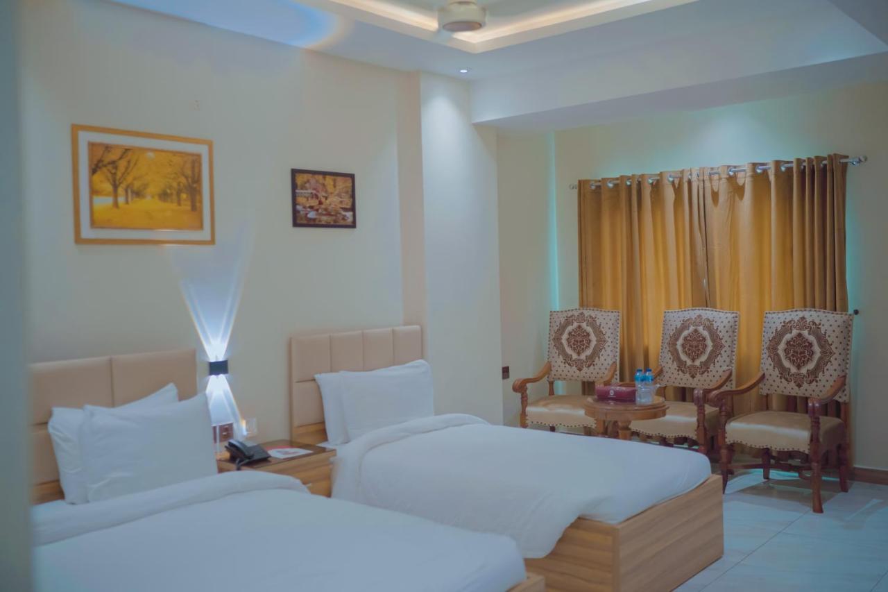 Hotel Pearl Inn Karachi Bagian luar foto
