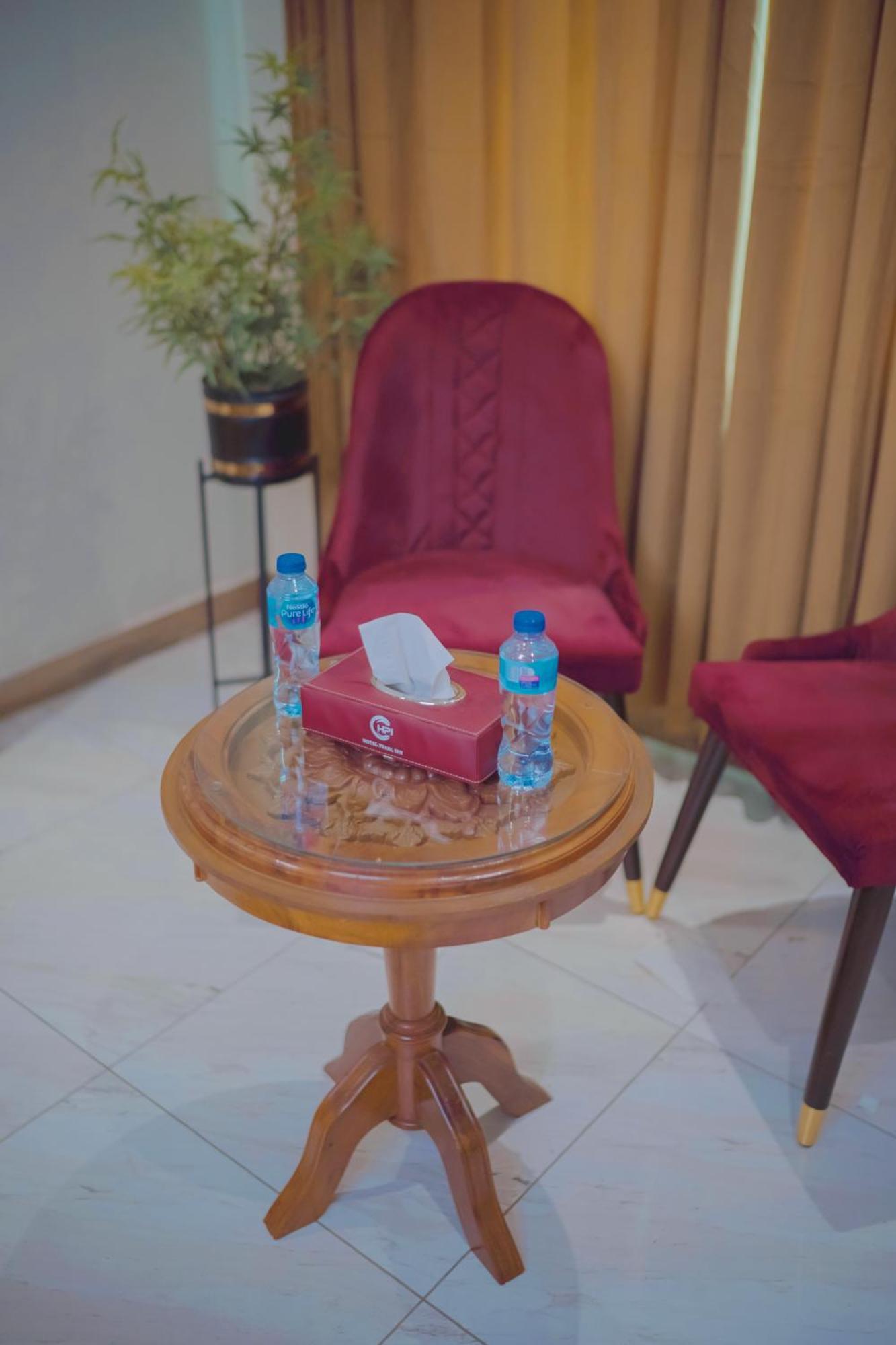 Hotel Pearl Inn Karachi Bagian luar foto